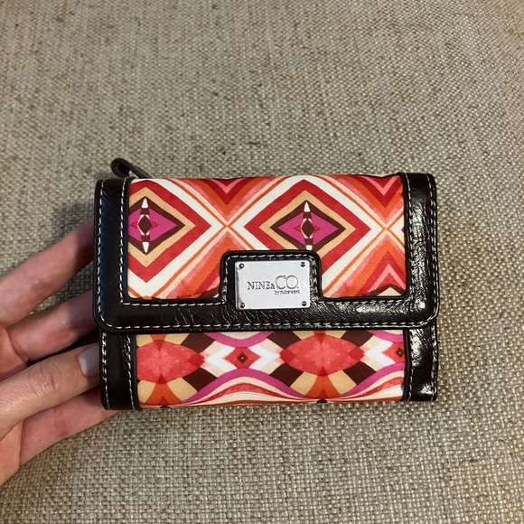 Nine & co colorful wallet - Picture 3 of 5